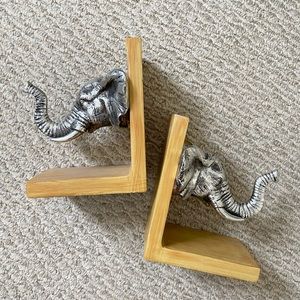 🐘🐘🐘WAYFAIR SILVER ELEPHANT BOOKENDS
